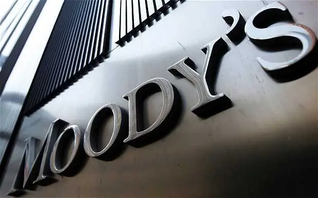 Moody’s оряза суверенния рейтинг на Гърция