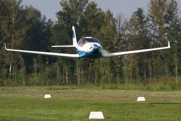 Ултралекият самолет Skyleader 600 ще се сглобява в София