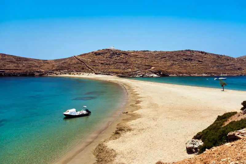 Продават се няколко гръцки острова