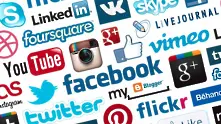 Учени: Прекаляването със социалните мрежи е опасно за здравето на подрастващите