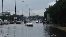 Дъждът наводни „Цариградско шосе“ при „Горубляне”