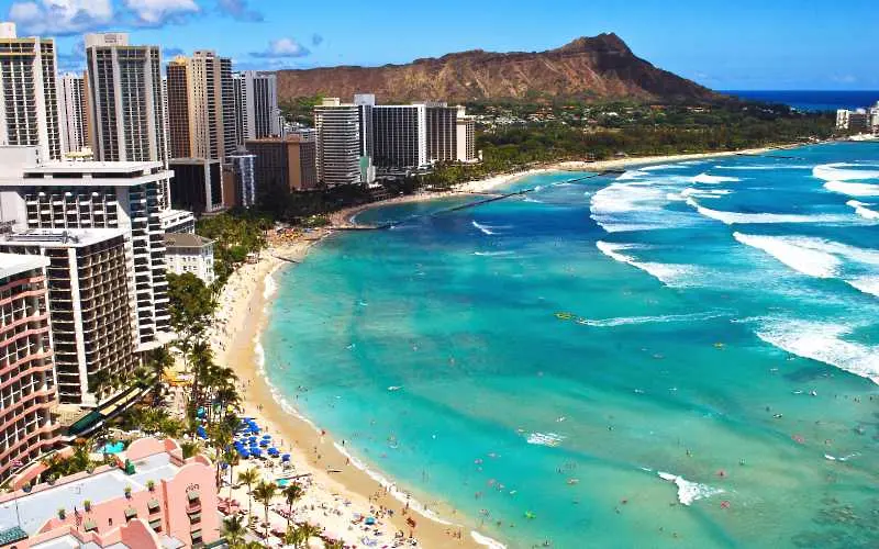Затвориха най-известния плаж на Хаваите