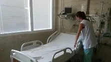 Болницата в Бургас спаси румънка и нейното бебе