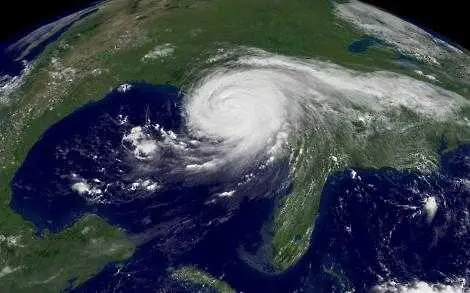 Ураган в САЩ и Канада остави близо 1 млн. души без ток