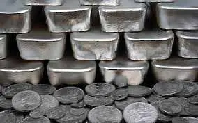 Интересът на дребните инвеститори към среброто нараства значително