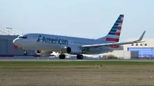 Компютърен срив остави на земята самолетите на „Американ еърлайнс”