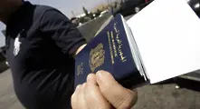 Пакети с фалшиви сирийски паспорти са открити в Германия
