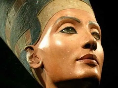 Къде е гробът на Нефертити?