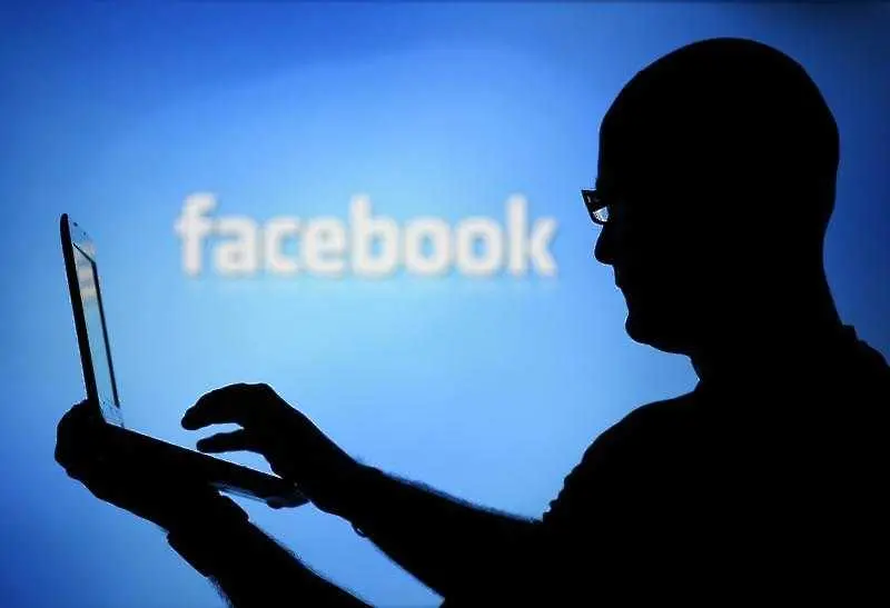 „Анонимна коалиция“ оспорва политиката за „истински имена“ на Facebook