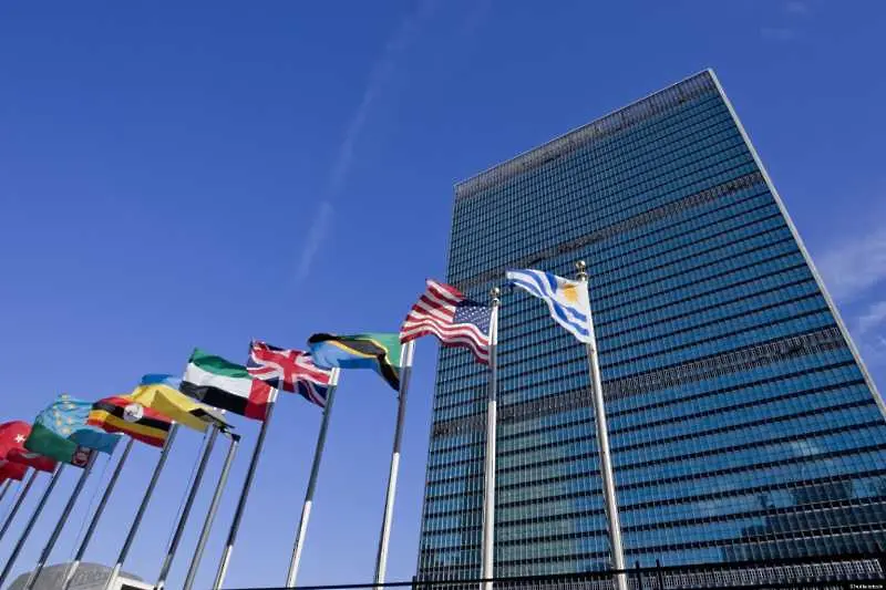 Общото събрание реши: Издигат флага на Палестина пред централата на ООН