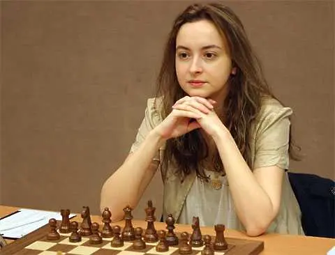 Антоанета Стефанова  с първа победа на шахматния турнир в Монте Карло