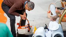 Бебе-папа спечели сърцето на американския президент на Хелоуин
