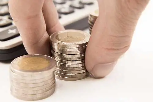 АИКБ се обяви против драстичния скок на минималната заплата