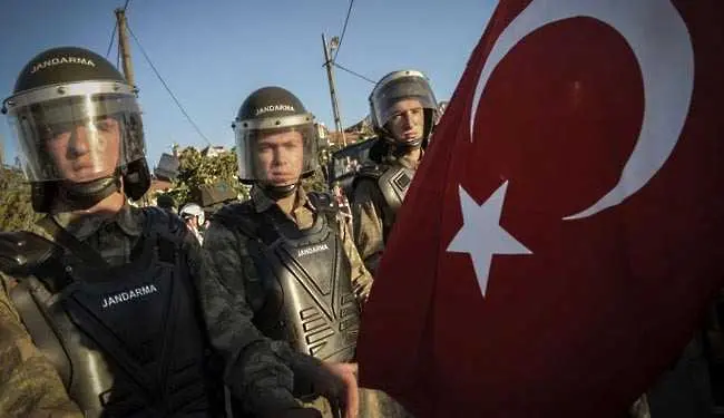 Турция: Полицията е открила 100 кг взривно вещество недалеч от Анкара