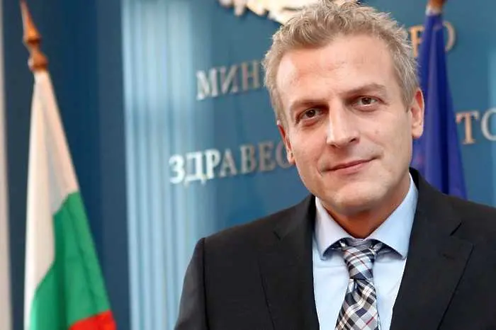 Радан Кънев: Решението на Москов да остане министър е лично негово