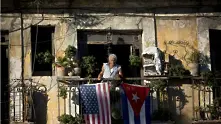 САЩ подновяват търговските полети до Куба