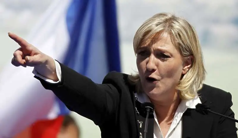 Скок на избирателната активност във Франция - срещу Льо Пен 