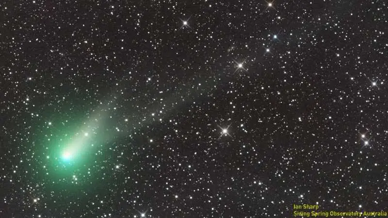 Една от най-красивите комети ще премине над Земята