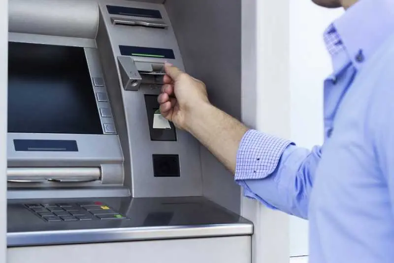 Откраднаха банкомат в Банско