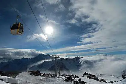 Тръгна най-високият планински лифт в Европа