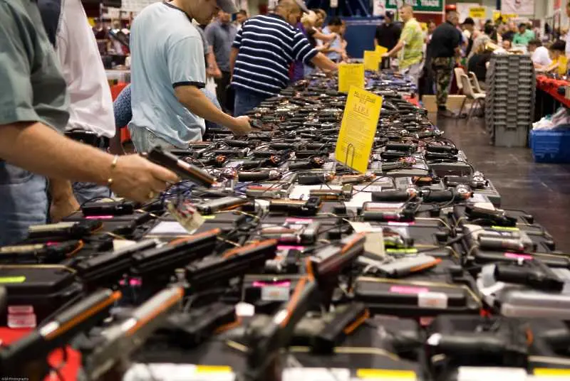 Скок в продажбата на оръжие в САЩ преди въвеждането на мерки за контрол