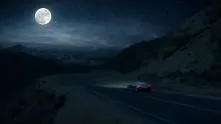 Audi рекламира най-бързата си кола на музикален фон от Дейвид Бауи (видео)