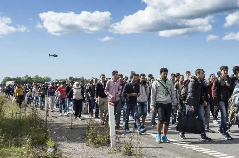 Швеция ще експулсира над 60 000 мигранти