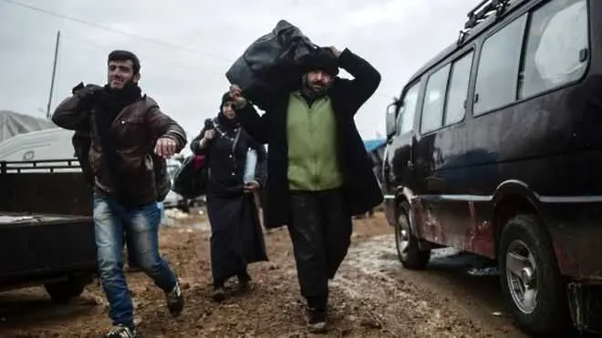 35 000 бежанци бедстват на границата между Сирия и Турция