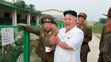 Пхенян „обстрелва“ Южна Корея с тоалетна хартия и цигарени угарки