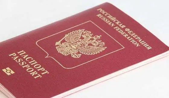 Допълнителни визови облекчения за руски туристи обеща министър Ангелакова