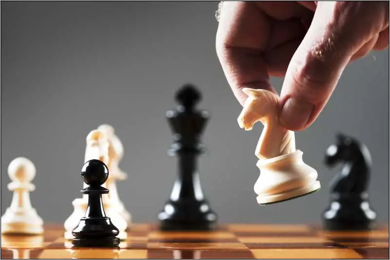 Мачът за световната титла по шахмат ще е през ноември