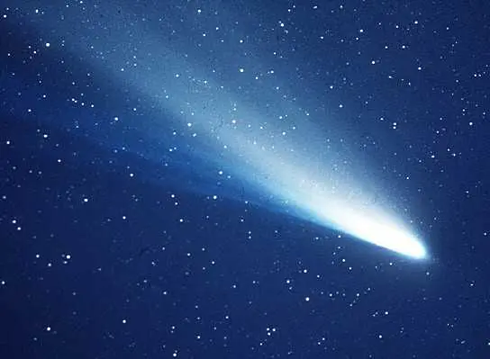 Халеевата комета е едно от най-тъмните места в Слънчевата ни система