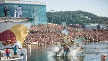 Red Bull Flugtag събира луди изобретатели във Варна
