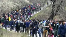 Мигранти търсят нов път към вътрешността на Македония