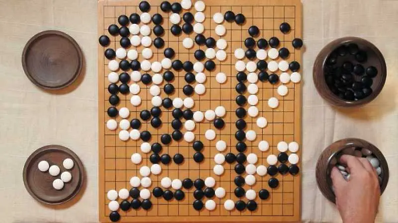 Ли Сидол с първа победа по Го срещу робота AlphaGo