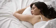 Учени: Жените трябва да спят повече от мъжете