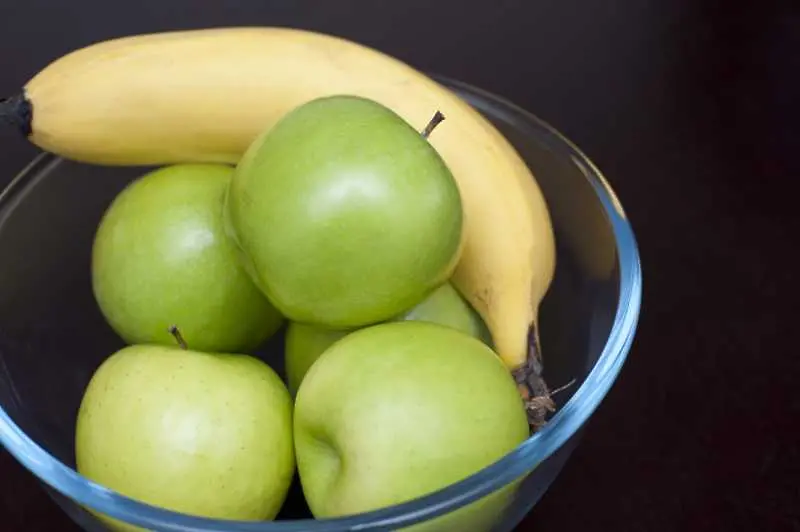 Учени: Пресните плодове са по-полезни от фрешовете