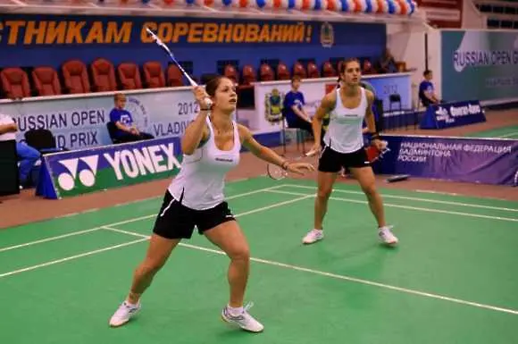 Габриела и Стефани Стоеви с първа победа на турнира в Ню Делхи