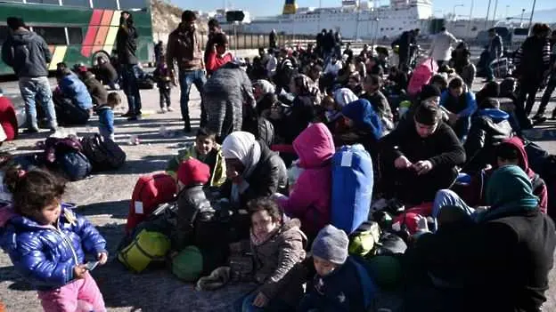 Масов бой между сирийци и афганистанци на пристанище Пирея