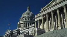 САЩ: Посетител стреля  в Конгреса   