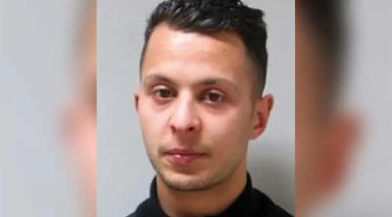 Белгия екстрадира терориста Салах Абдеслам във Франция