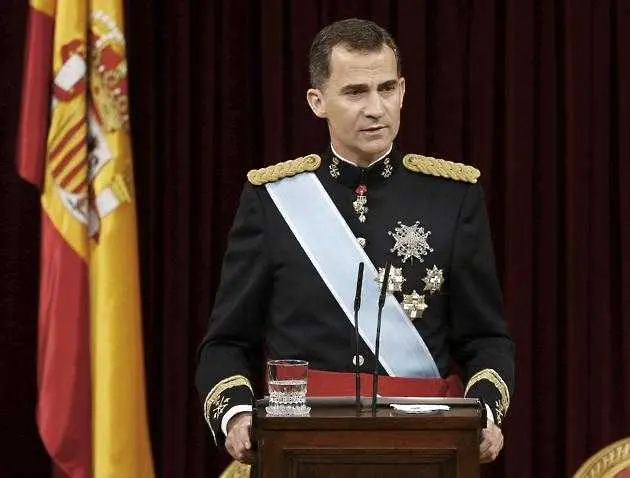 Кралят на Испания разпусна парламента