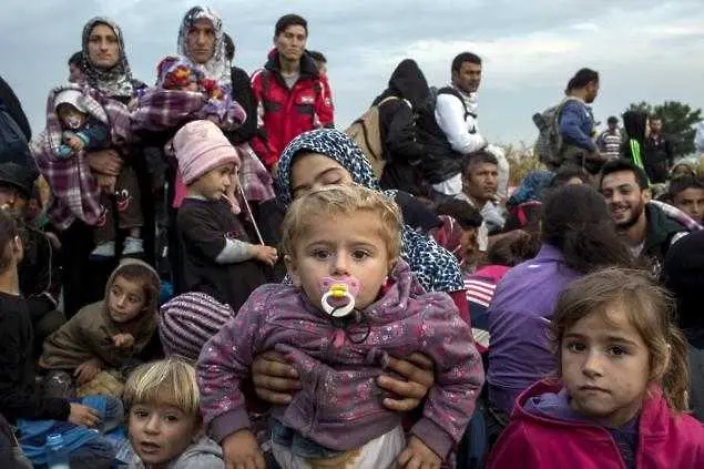 Турция строи най-големите бежански лагери в света