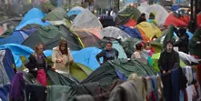 Десетки мигранти от Идомени са влезли в Македония 