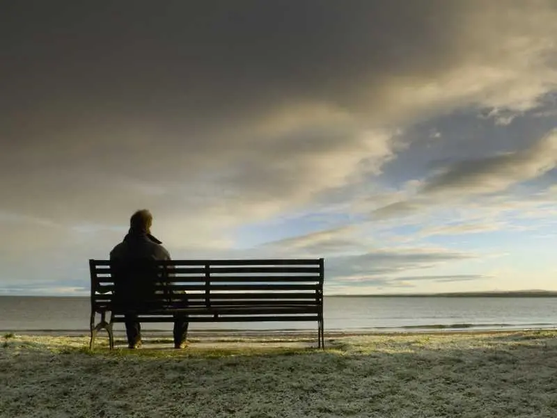 Самотата и социалната изолация увеличават сериозно риска от инфаркт и инсулт