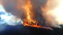 Пожарът в Албърта може да продължи месеци