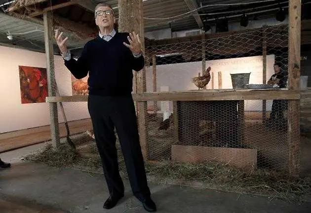 Бил Гейтс изпраща 100 000 пилета на борба с бедността