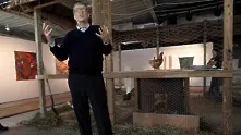 Бил Гейтс изпраща 100 000 пилета на борба с бедността