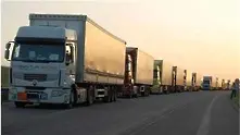 12-километрова опашка от камиони на Капитан Андреево