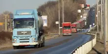 Забраняват на камионите да изпреварват на магистралите